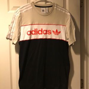 Adidas tee